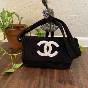 Chanel Beauty Precision Crossbody